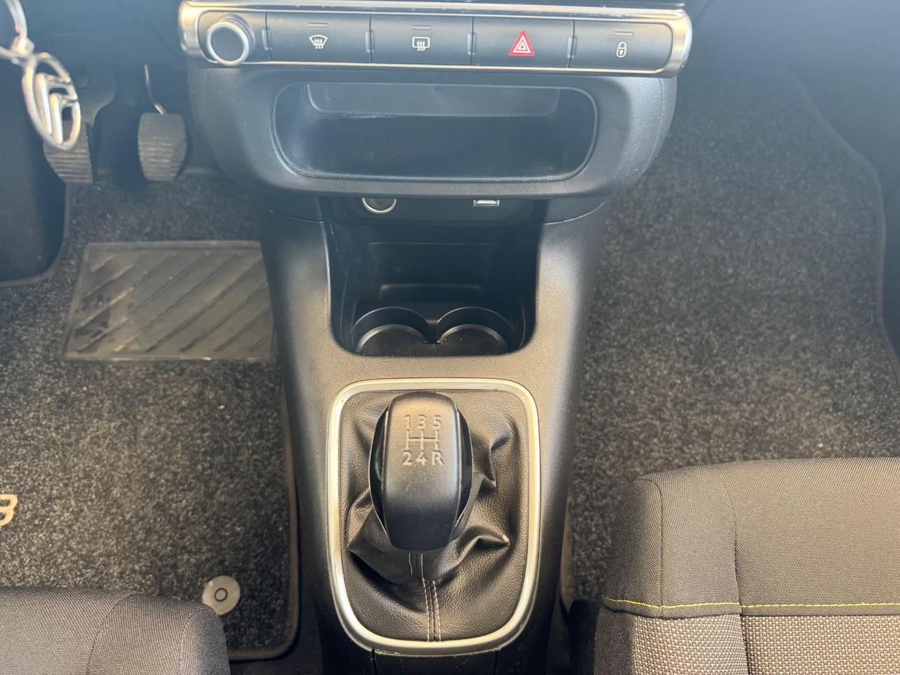 Citroen C3 Shine 1.2 PureTech 82 #6535