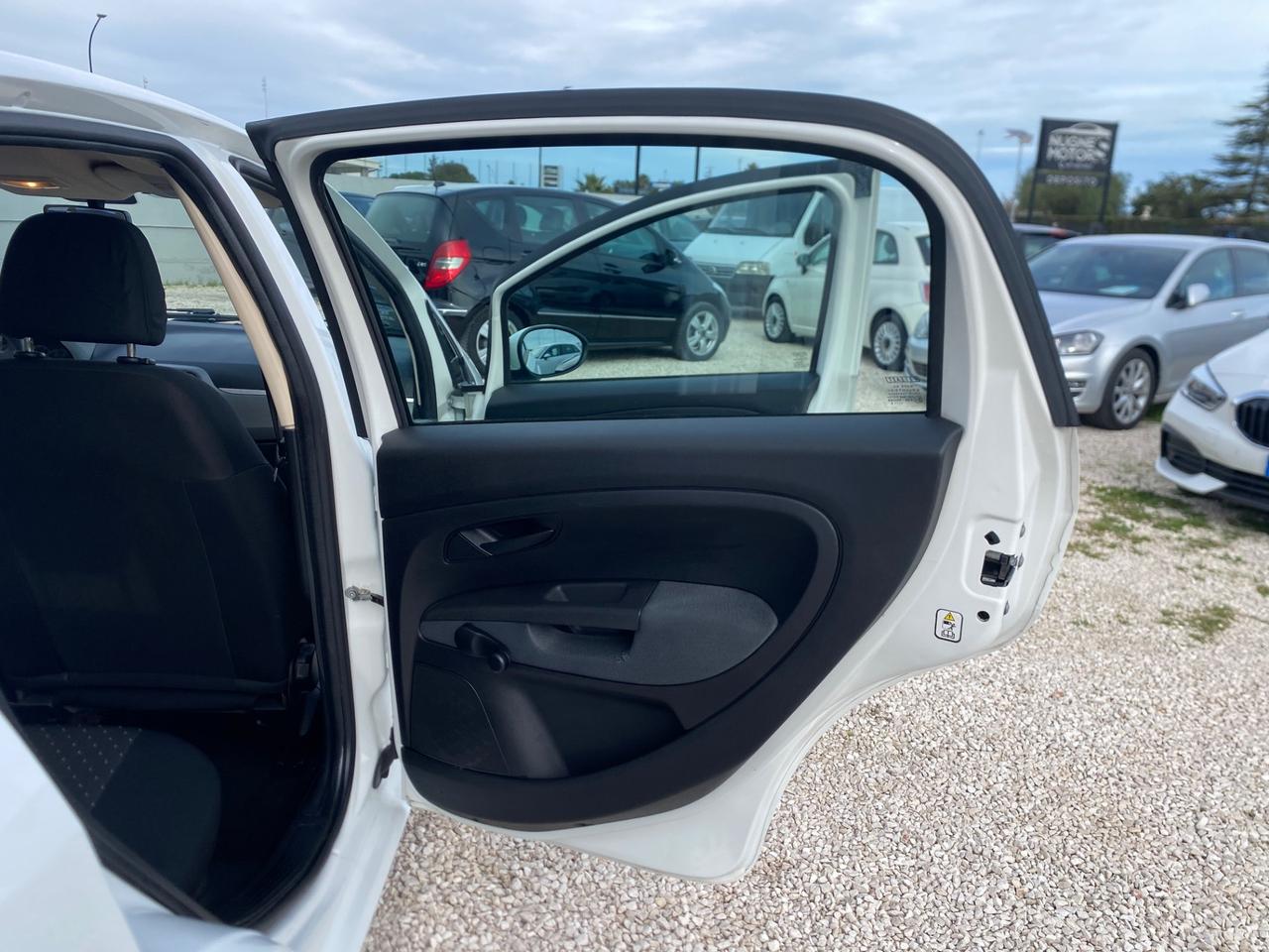 Fiat Grande Punto 1.2 5 porte Dynamic NEOPATENTATI UNICO PROPIETARIO