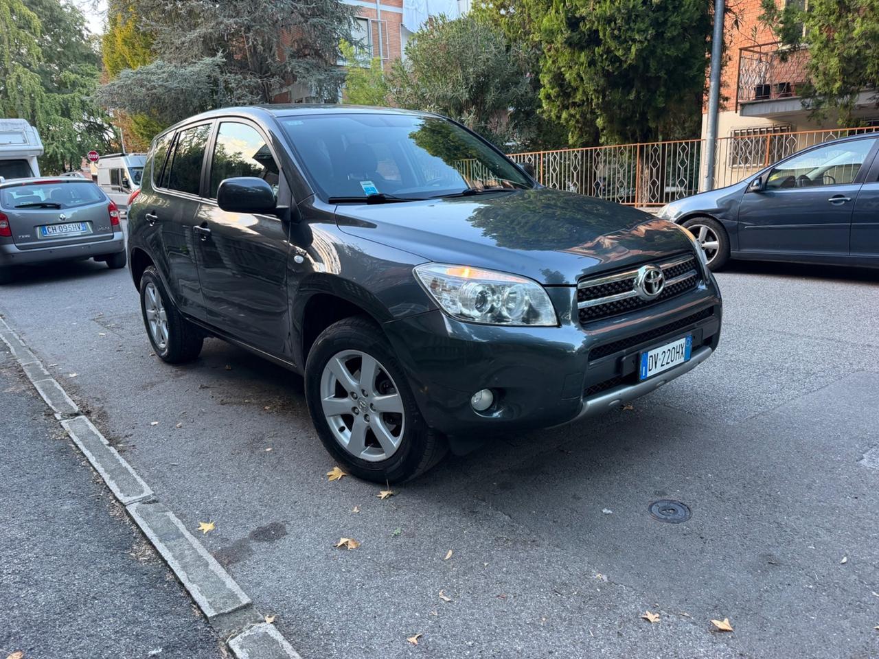 Toyota RAV 4 RAV4 2.2 D-4D 136 CV DPF Luxury crossover