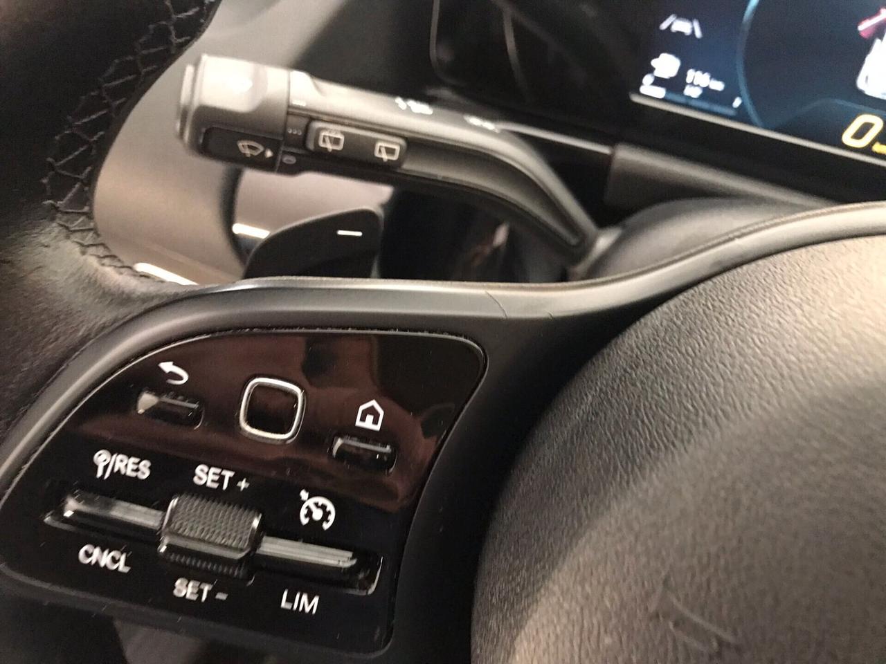 Mercedes-benz GLA 180 d. Business 10/2022