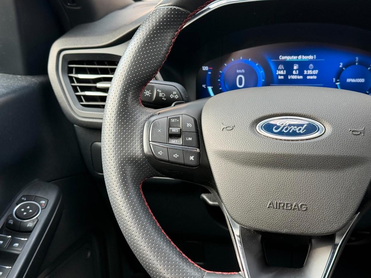 Ford Kuga 1.5 EcoBlue 120 CV aut. 2WD ST-Line X