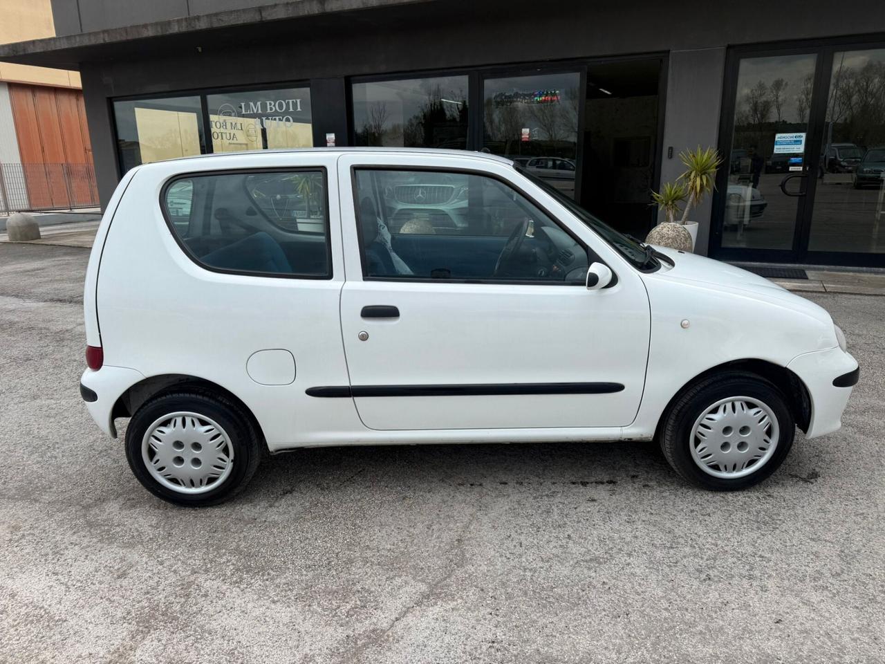 FIAT 600 1.1 CLIMA 2004
