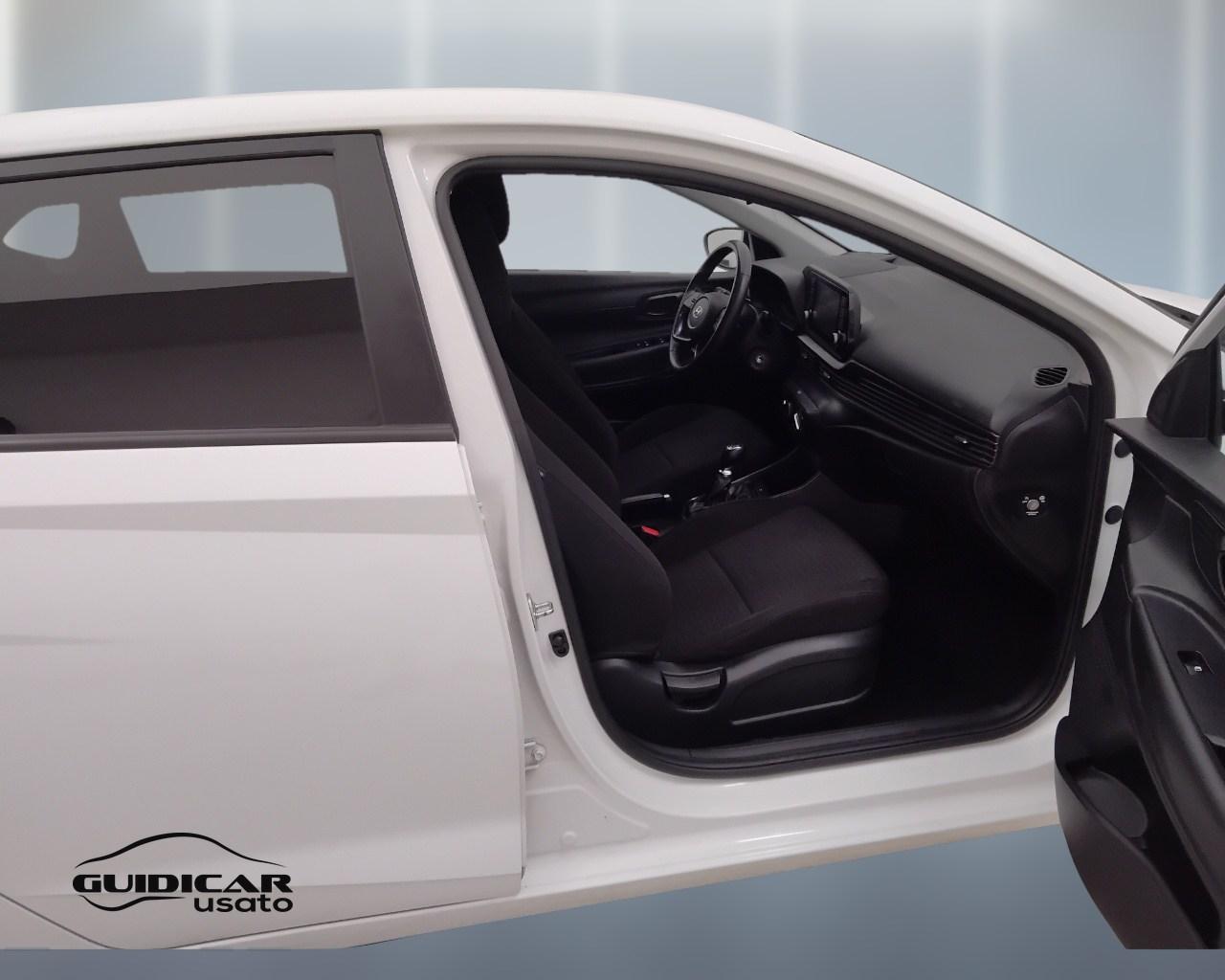 HYUNDAI i20 III 2021 - i20 1.2 mpi Connectline Exterior Pack