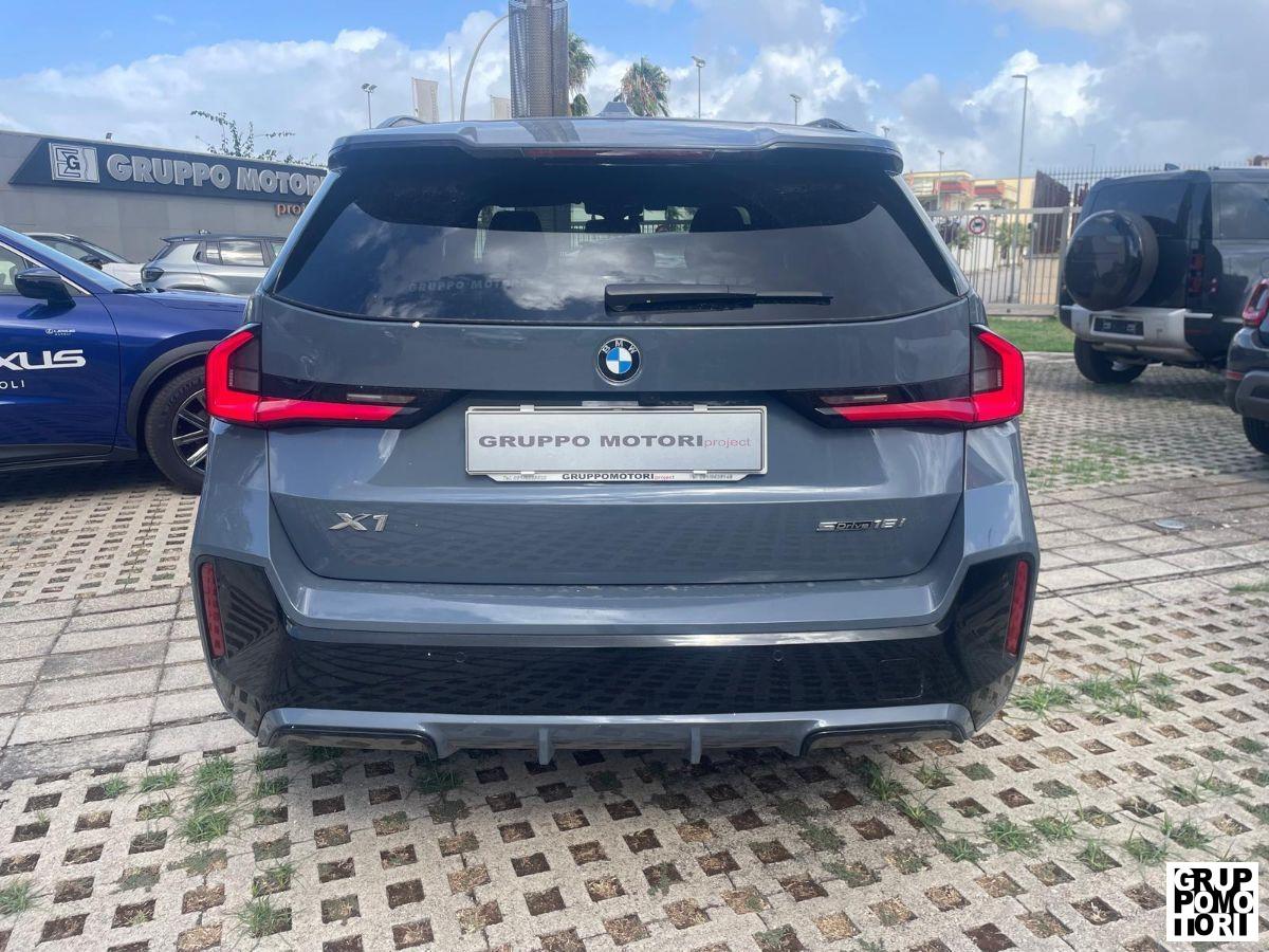 BMW - X1 - sDrive18i Msport