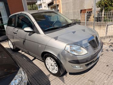 Lancia Ypsilon 1.2 16V Argento