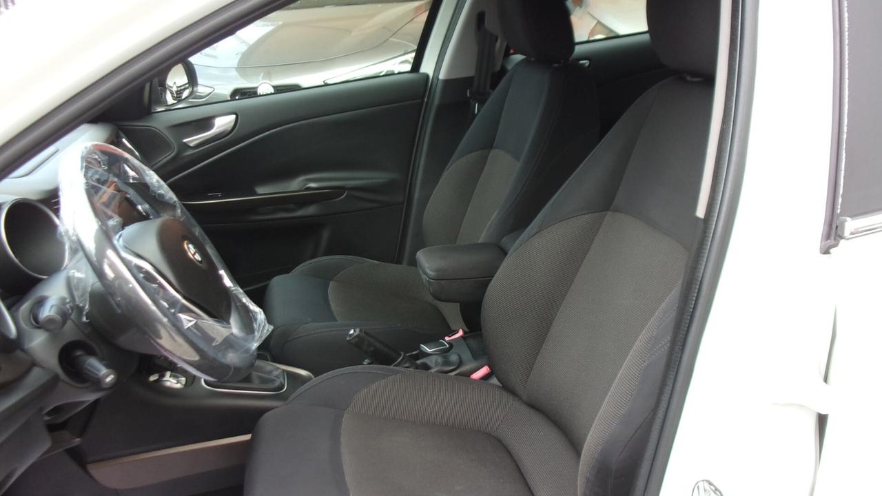 Alfa Romeo Giulietta 1.4 Turbo 120 CV GPL Distinctive