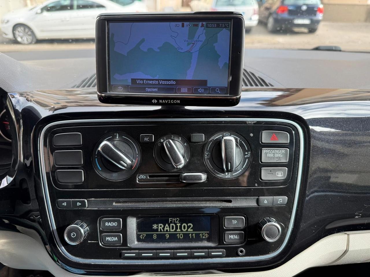 Volkswagen up! 1.0 75 CV 5p. move