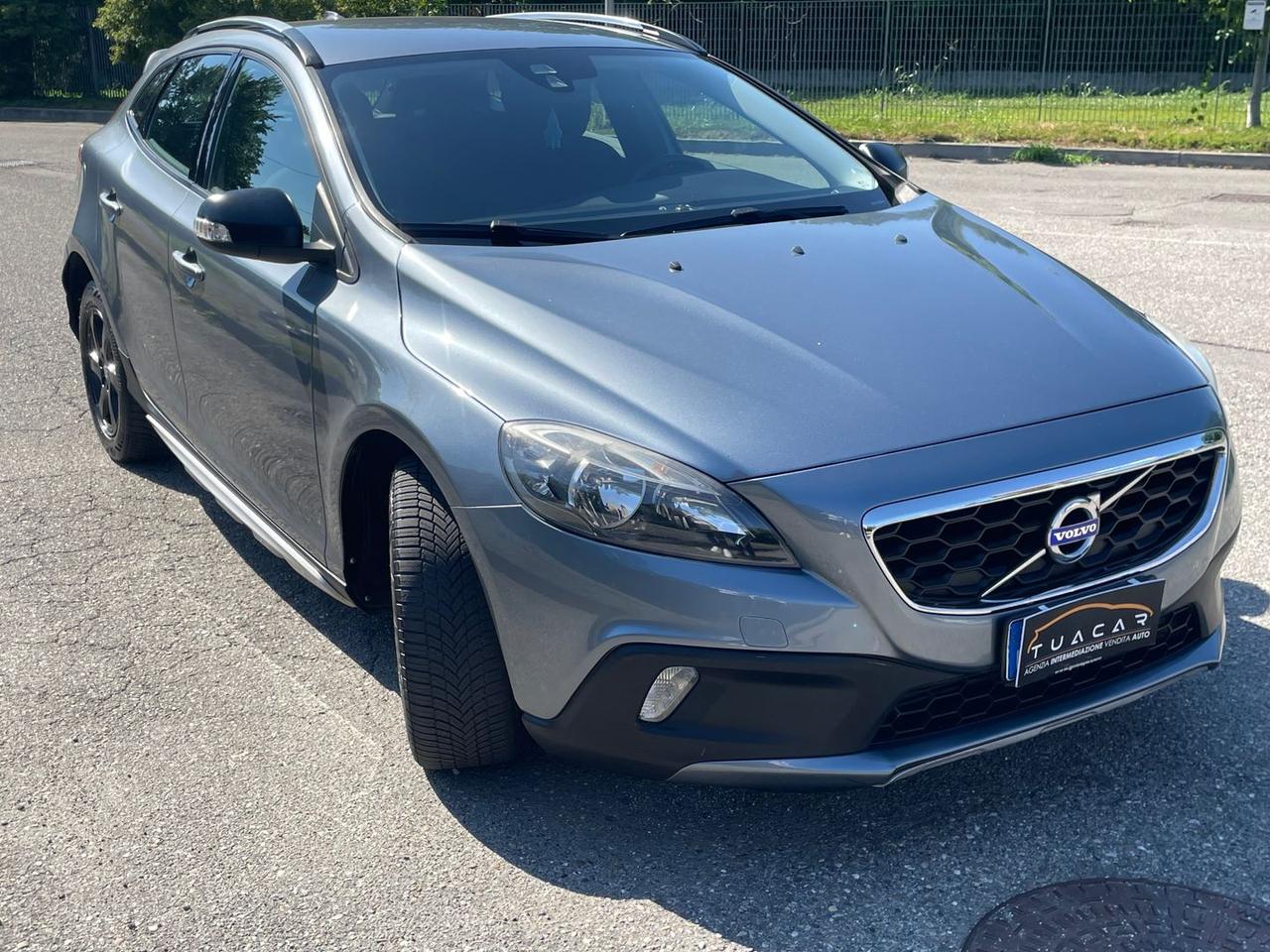 Volvo V40 Kinetic 2.0 D3 #9721