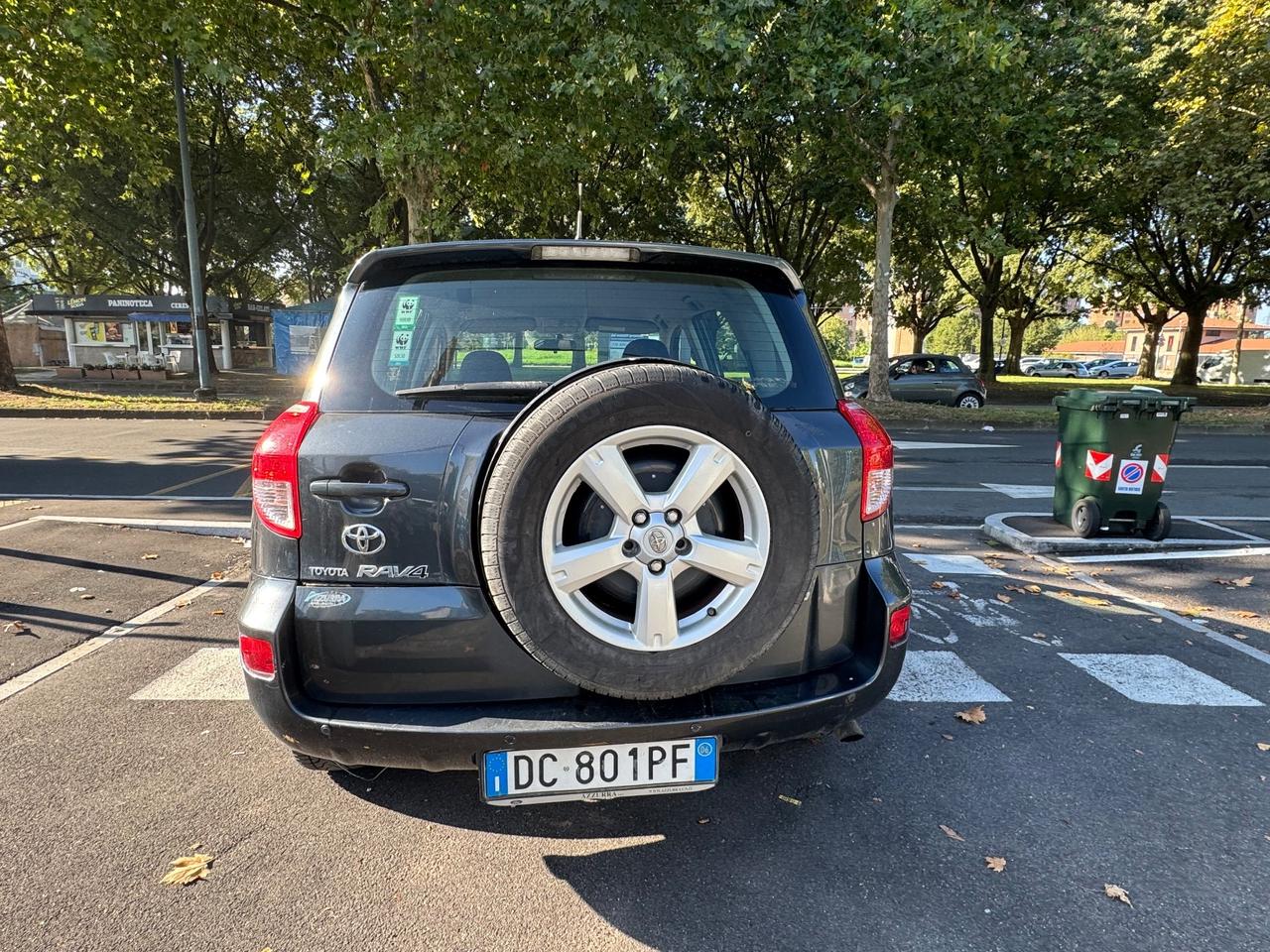 Toyota RAV 4 2.2 D 177 CV Luxury 4x4