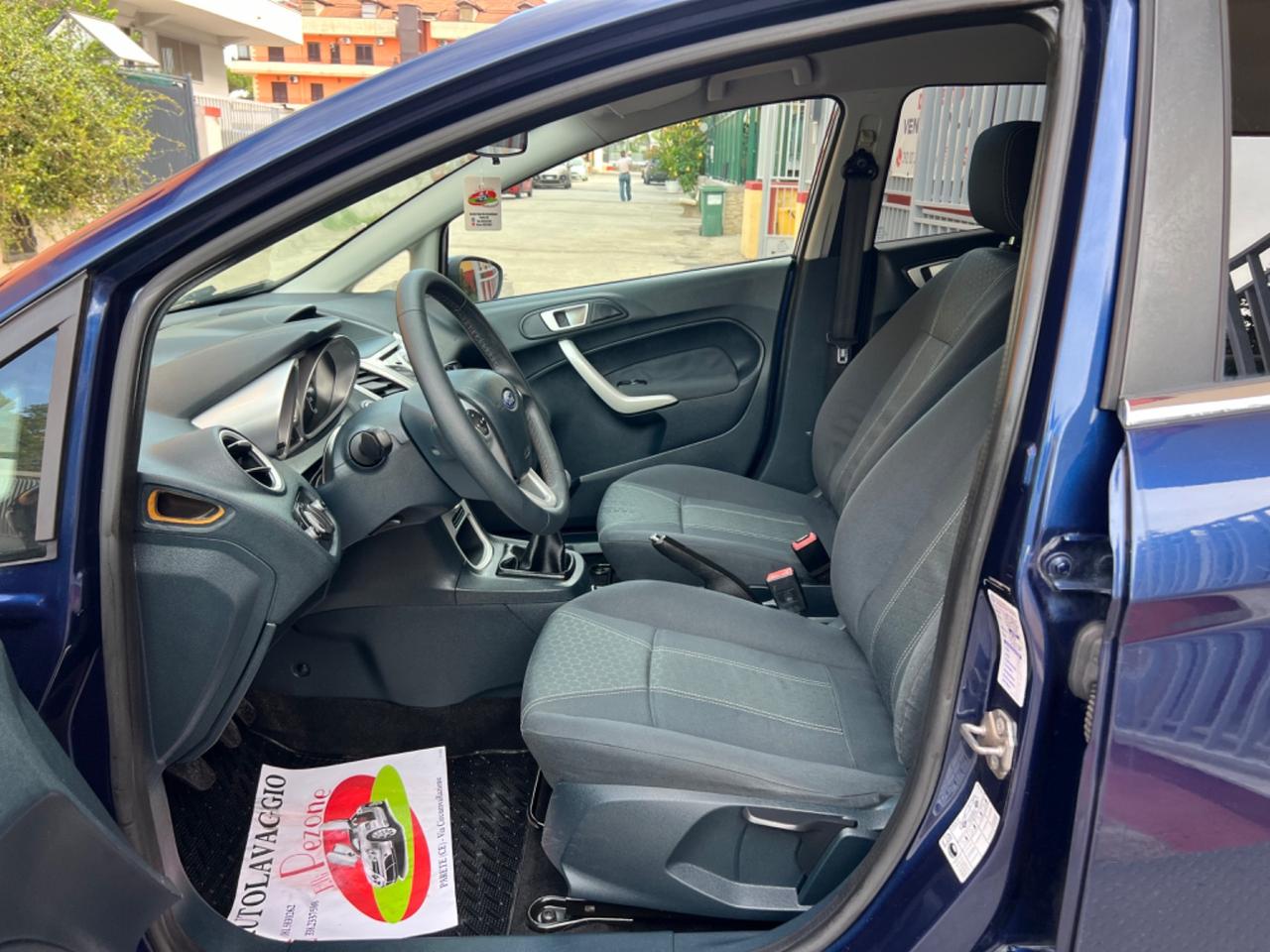 Ford Fiesta 1.4 16V 5p. Bz.- GPL Titanium Bs.