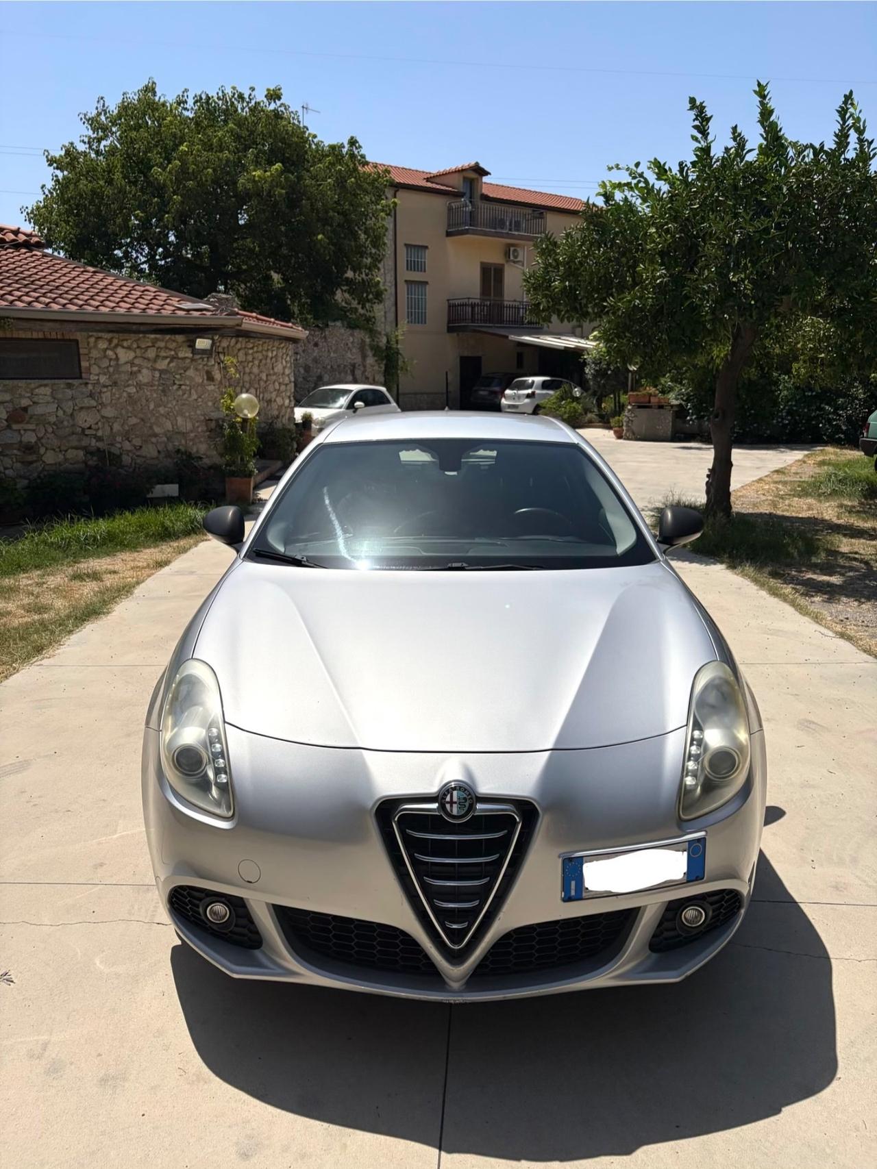 Alfa Romeo Giulietta 1.6 MTJ 105CV FULL MOLTO BELLA LEGGI ANNUNCI