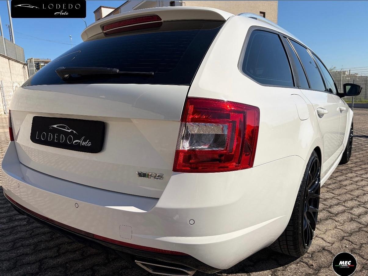 Skoda Octavia 2.0 TDI Wagon RS - 2013 “Bellissima”