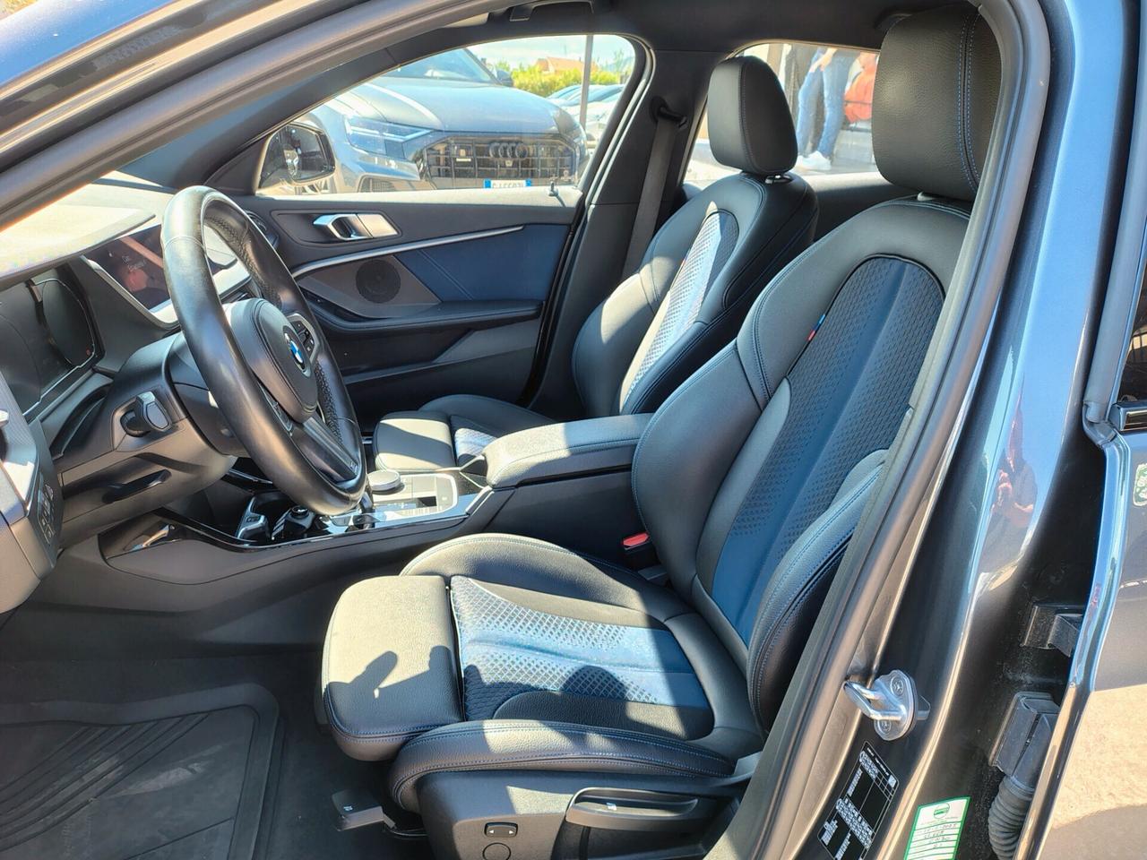 Bmw 116 116d 5p. Msport