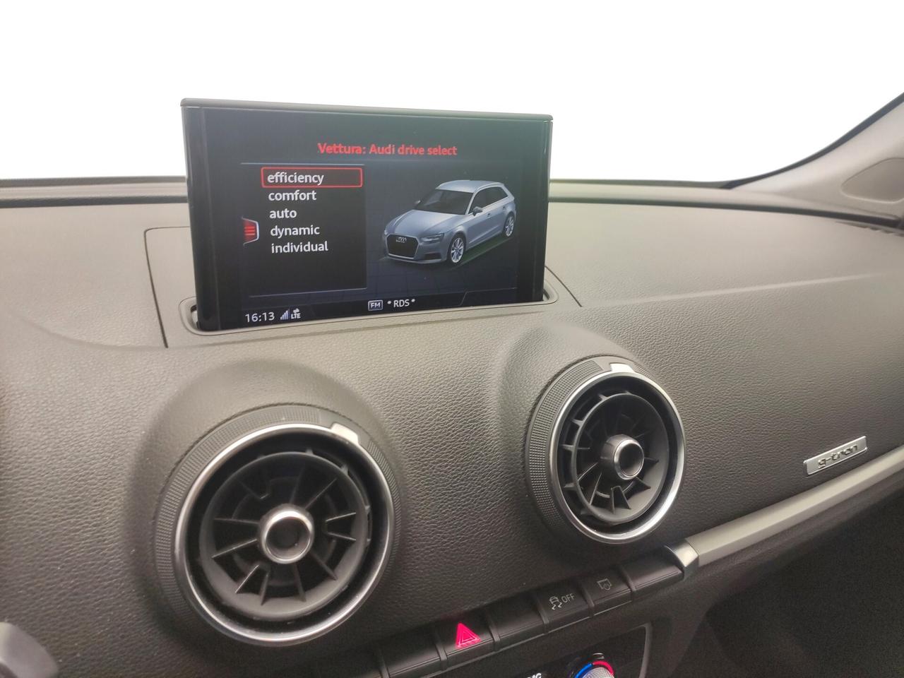 Audi A3 SPB 30 g-tron S tronic Business