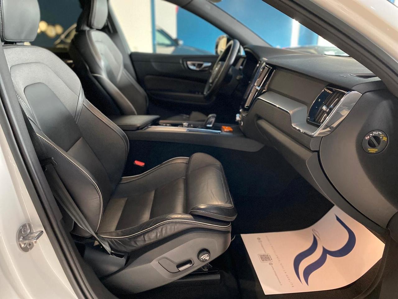 Volvo XC 60 XC60 B4 (d) AWD automatico Plus Dark