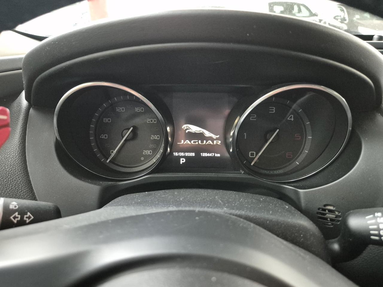 Jaguar XE 2.0 D Turbo 180CV aut. R-Sport
