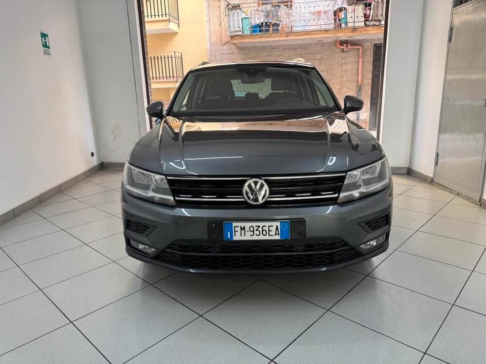 Volkswagen Tiguan 1.6 TDI Business BlueMotion 2017 116CV