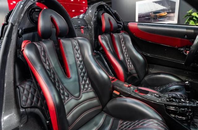 PAGANI Huayra HUAYRA ROADSTER V12 764HP 1/100