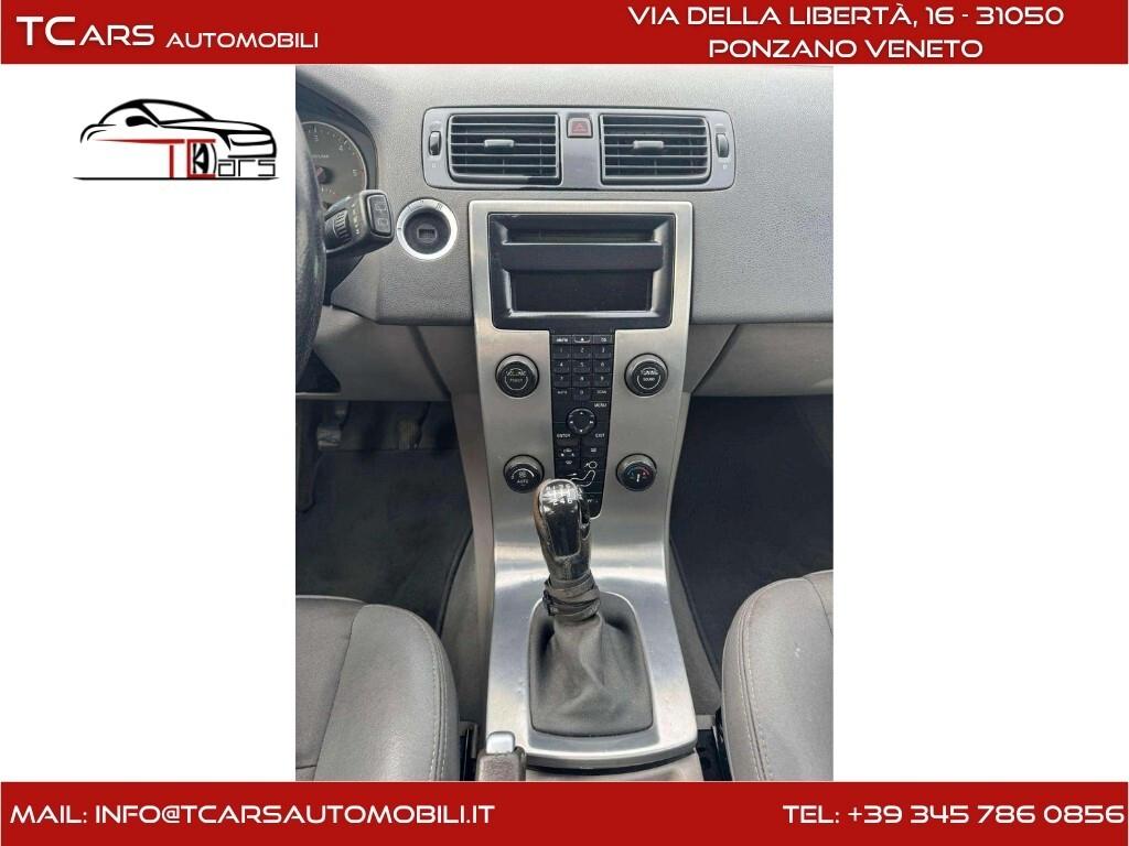VOLVO V50 - PASSAGGIO DI PROPRIETÀ INCLUSO