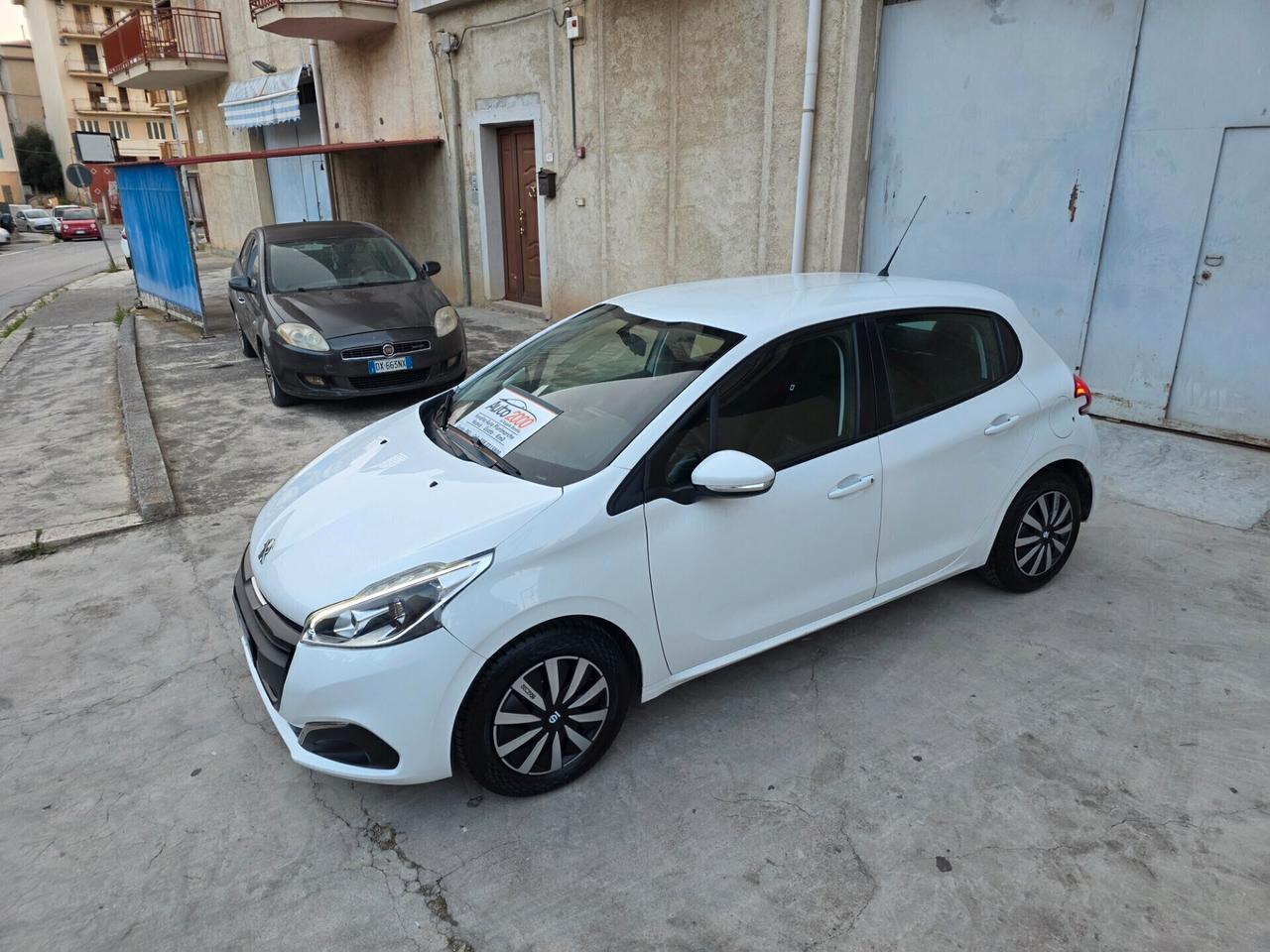 Peugeot 208 BlueHDi 75 5 porte Active