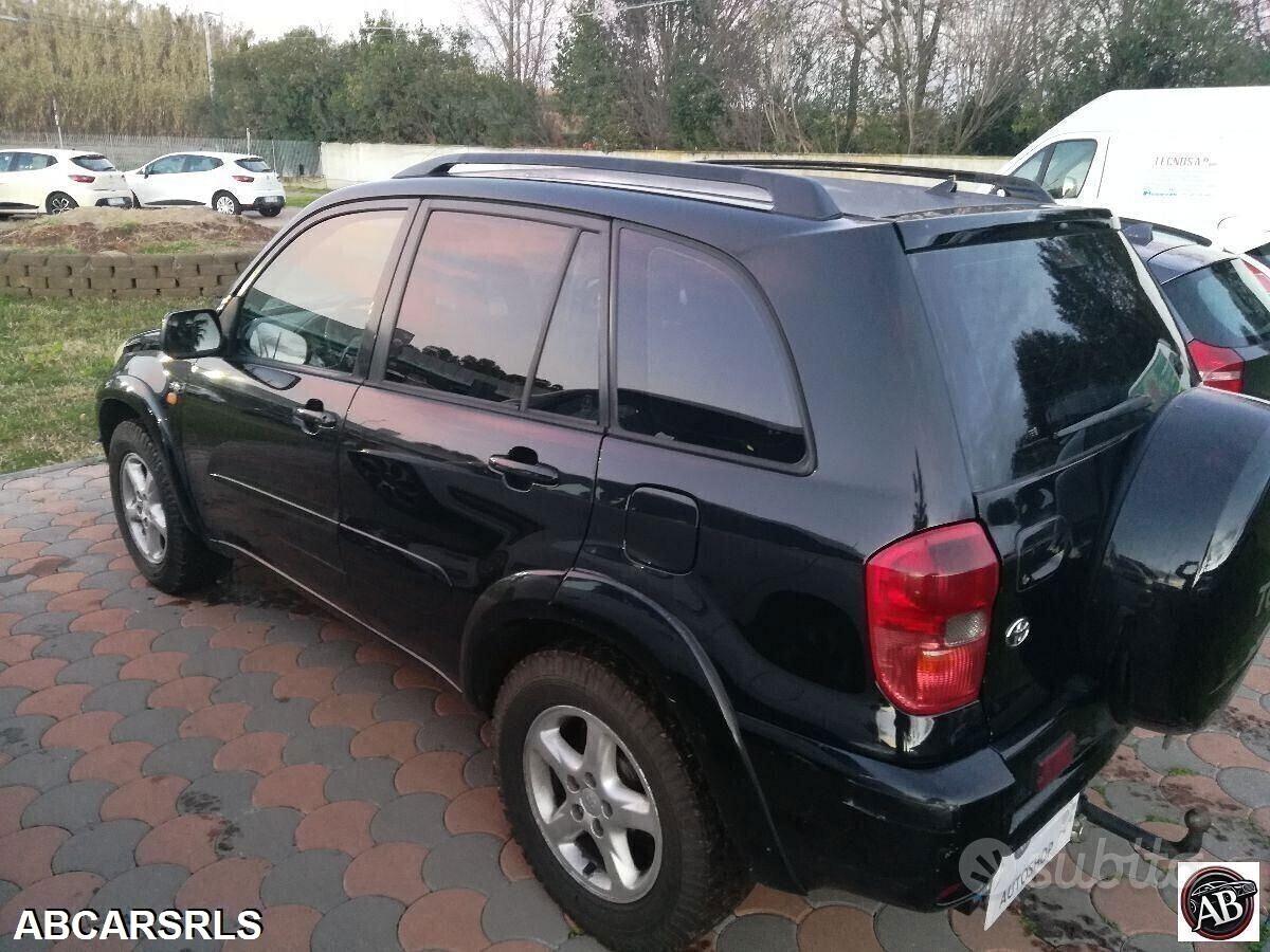 Toyota RAV 4 RAV4 2.0 Tdi D-4D cat 5 porte Sol