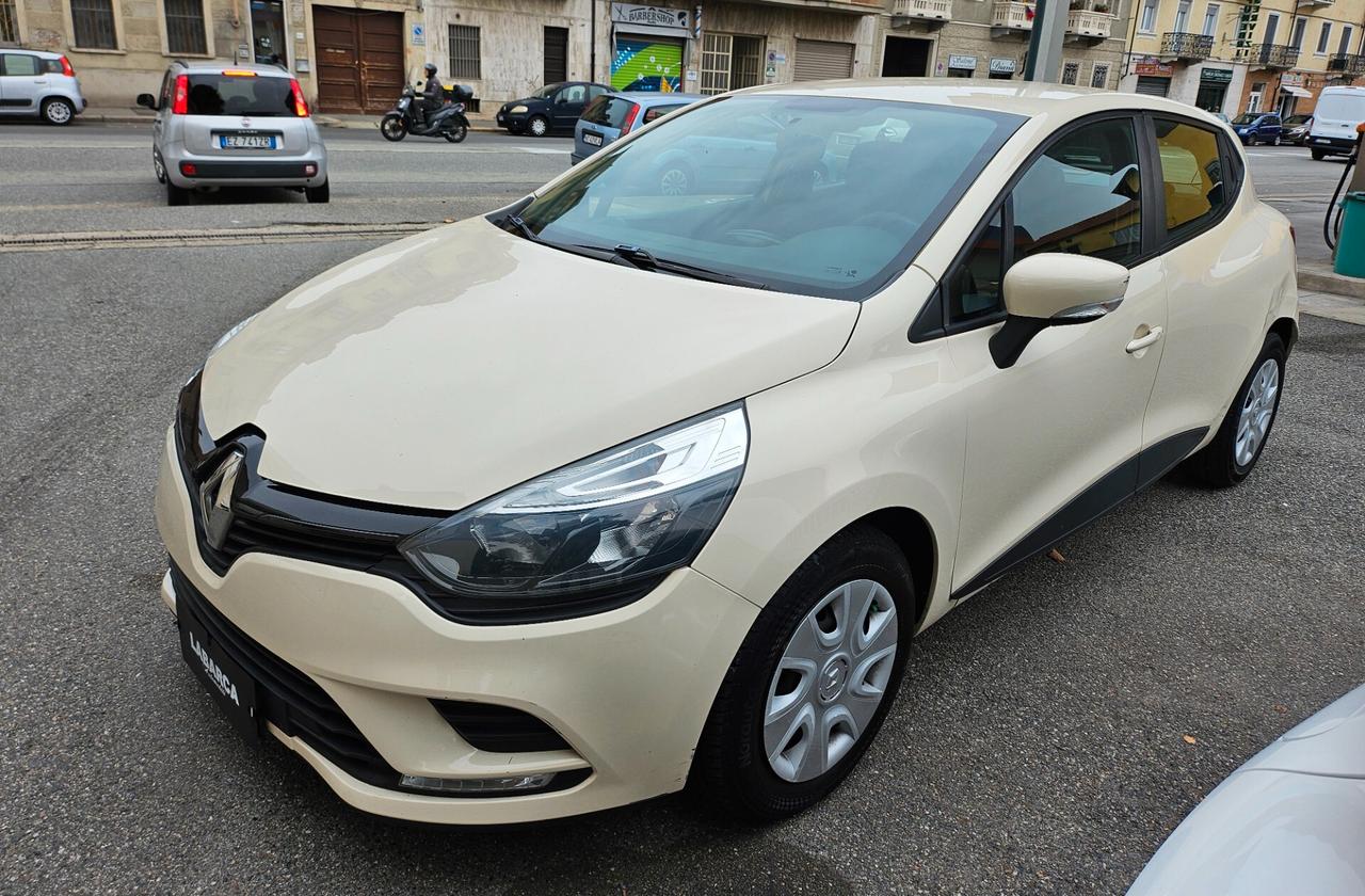 Renault Clio 1.2 75CV 5 porte Life NEOPATENTATI