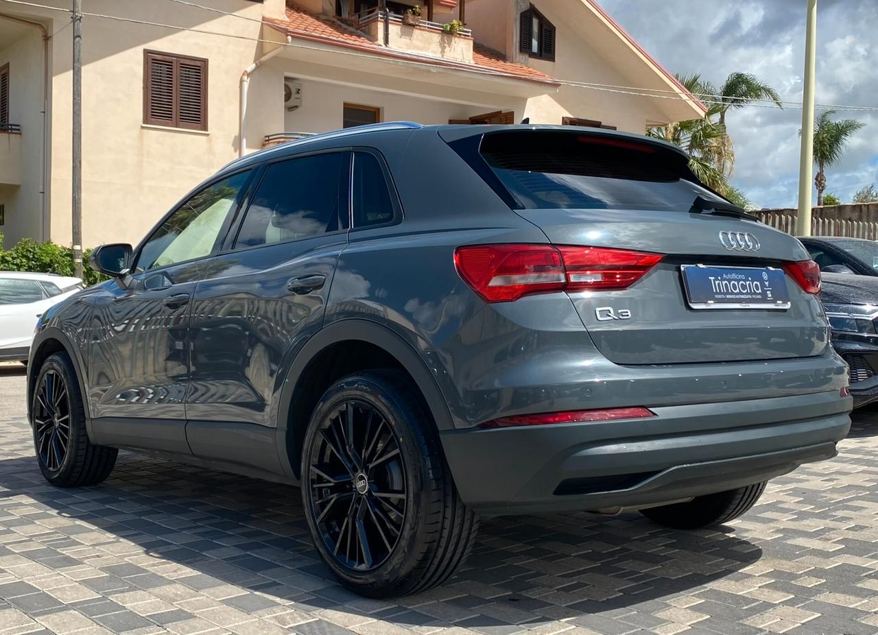 Audi Q3 Business 2.0 TDI 190CV s-tronic quattro 40