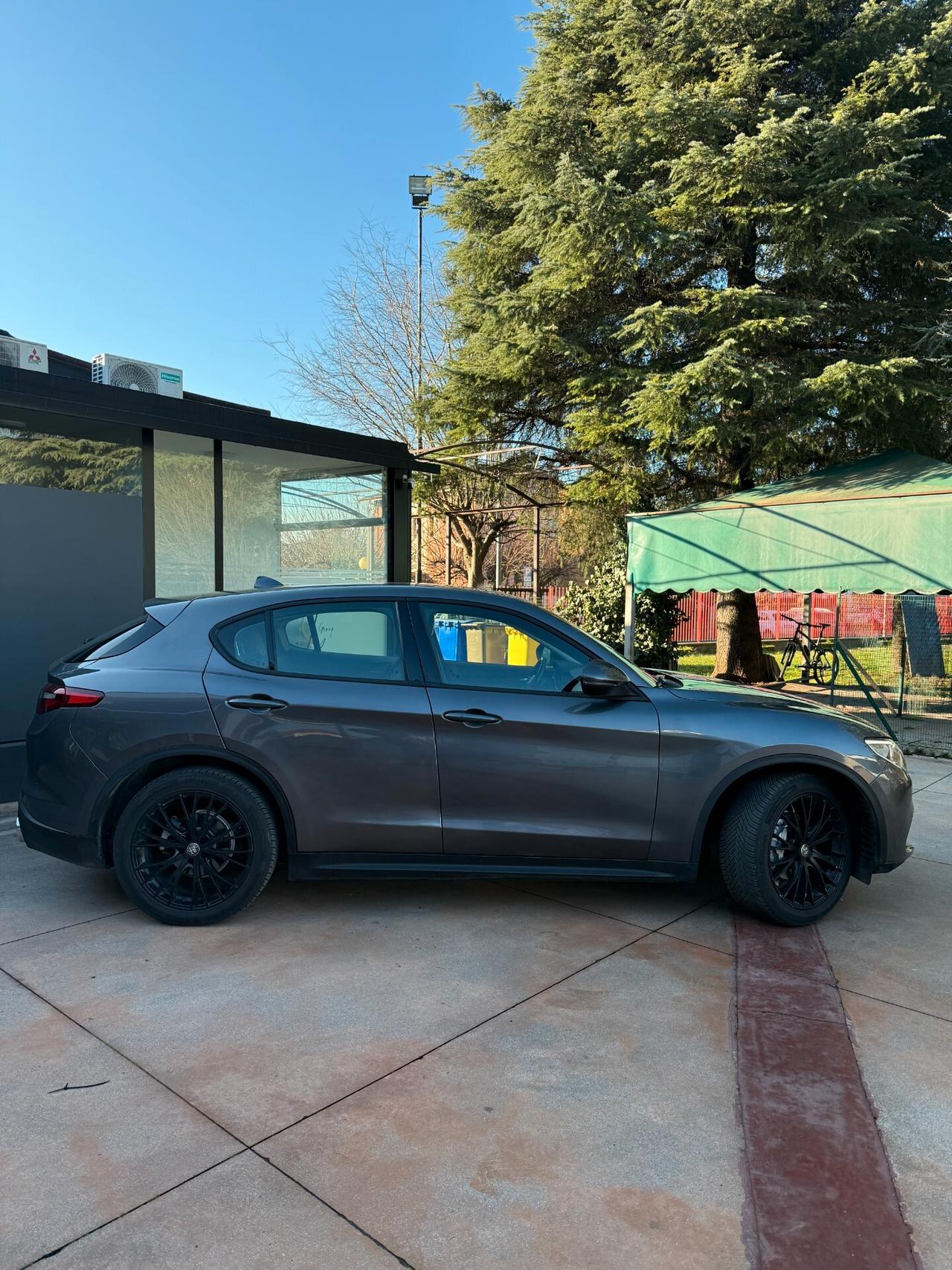 Alfa Romeo Stelvio 2.2 Turbodiesel 190 CV AT8 RWD Business