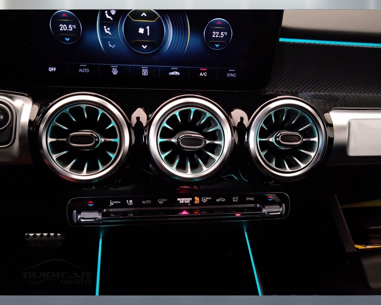 Mercedes-Benz GLB - X247 2019 - GLB 180 d Premium auto