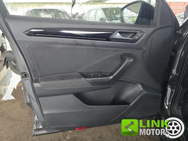 VOLKSWAGEN T-Roc 2.0 TDI SCR Advanced Black pack
