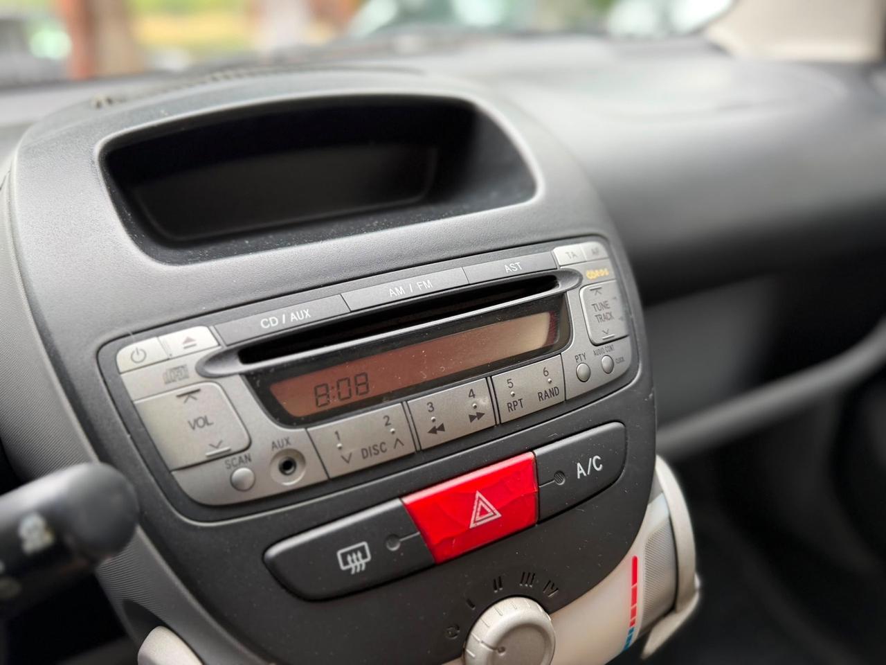 Peugeot 107 1.0 68CV 3p. Plaisir