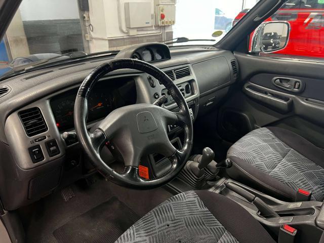 Mitsubishi L200 L200 d.cab 2.5 tdi GLS Target 4wd
