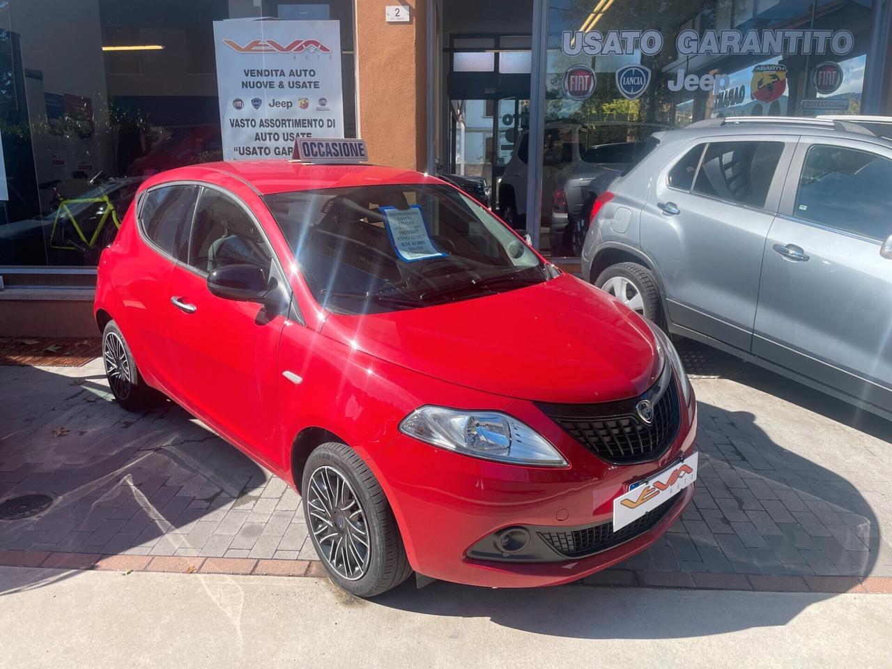 Lancia Ypsilon 1.0 FireFly 5 porte S&S Hybrid Oro