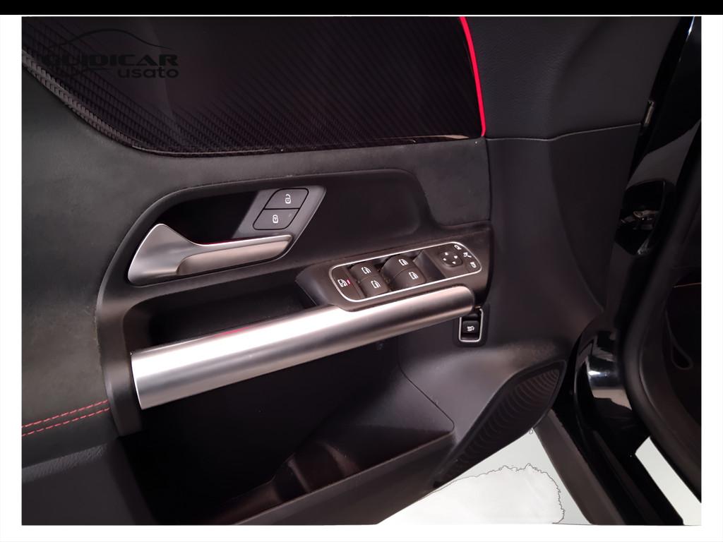 Mercedes-Benz GLA-H247 2020 - GLA 200 d Premium 4matic auto