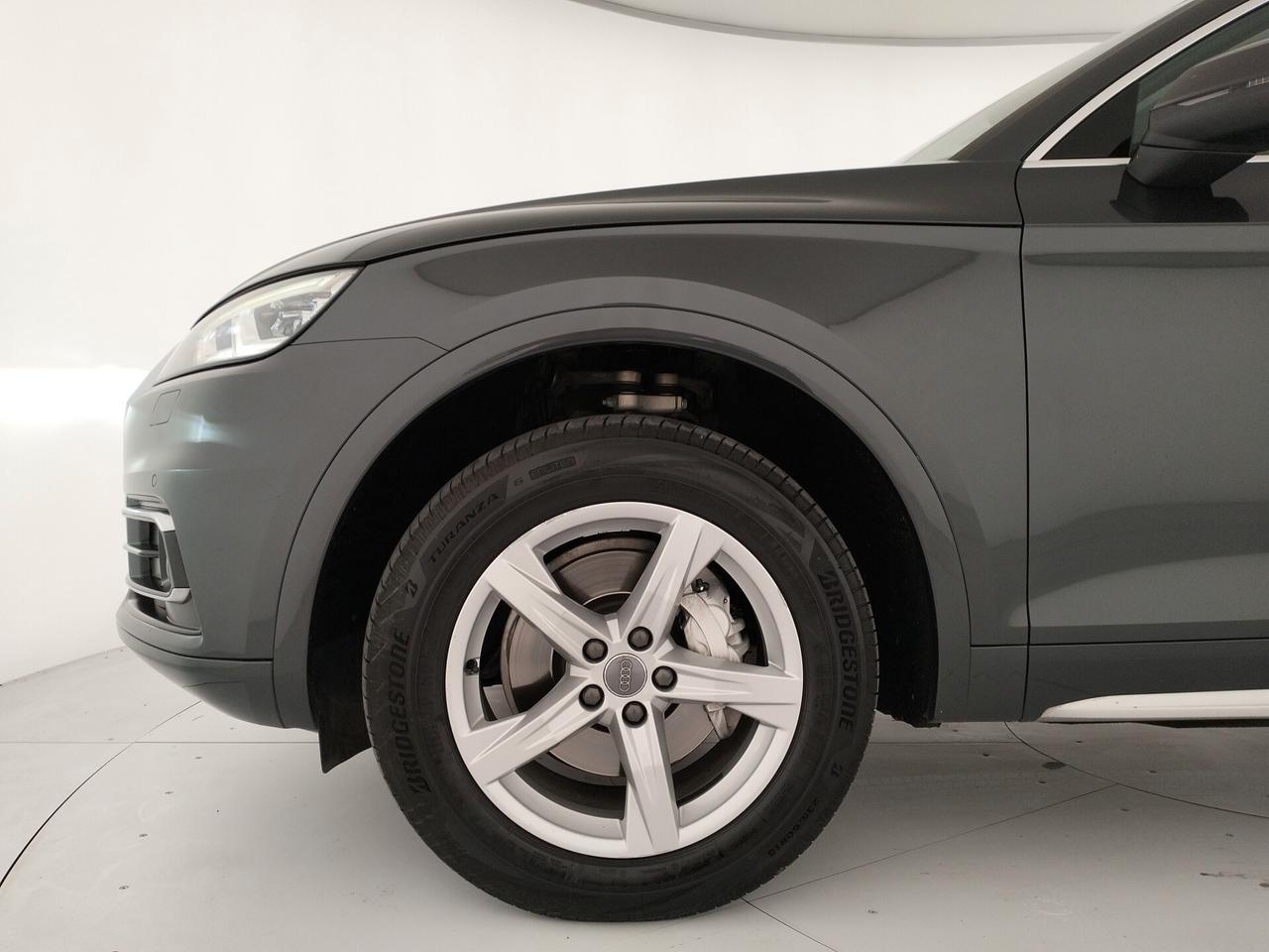 Audi Q5 40 TDI quattro S tronic Business Sport