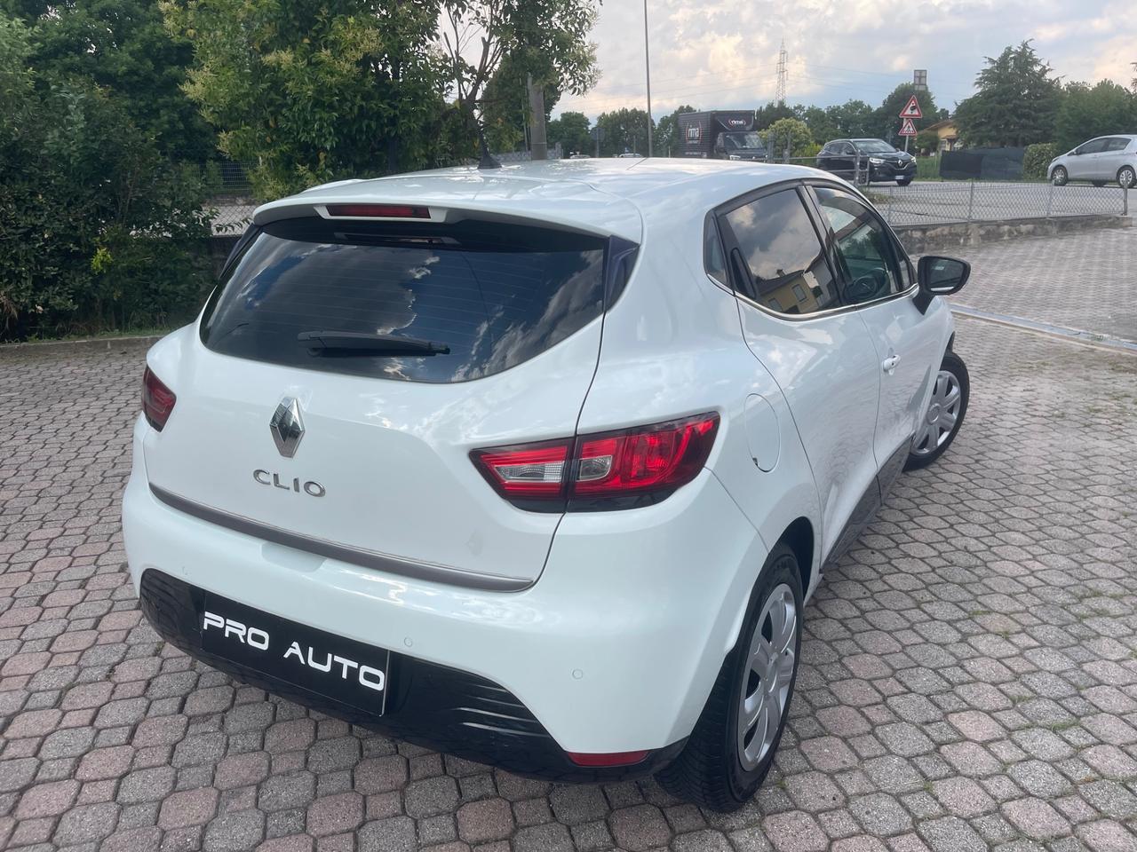 Renault Clio 1.2 75CV GPL 5 porte Costume National