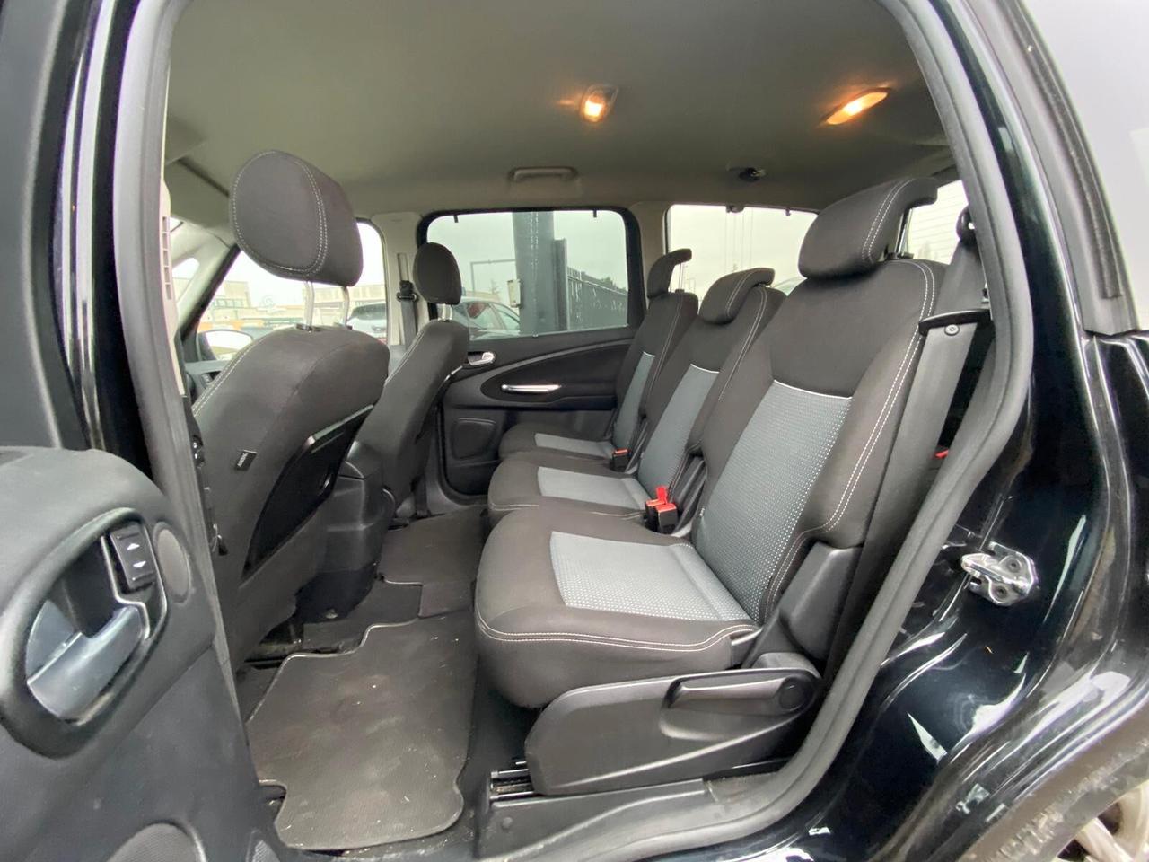 Ford Galaxy 2.0 TDCi 140 CV Powershift Nav Titanium