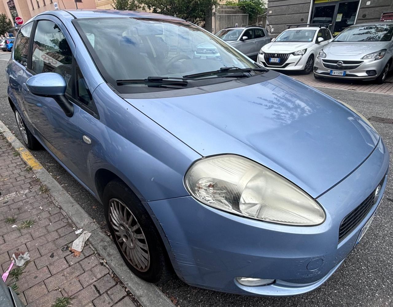 Fiat Grande Punto 1.4 Starjet 16V 3 porte Dynamic