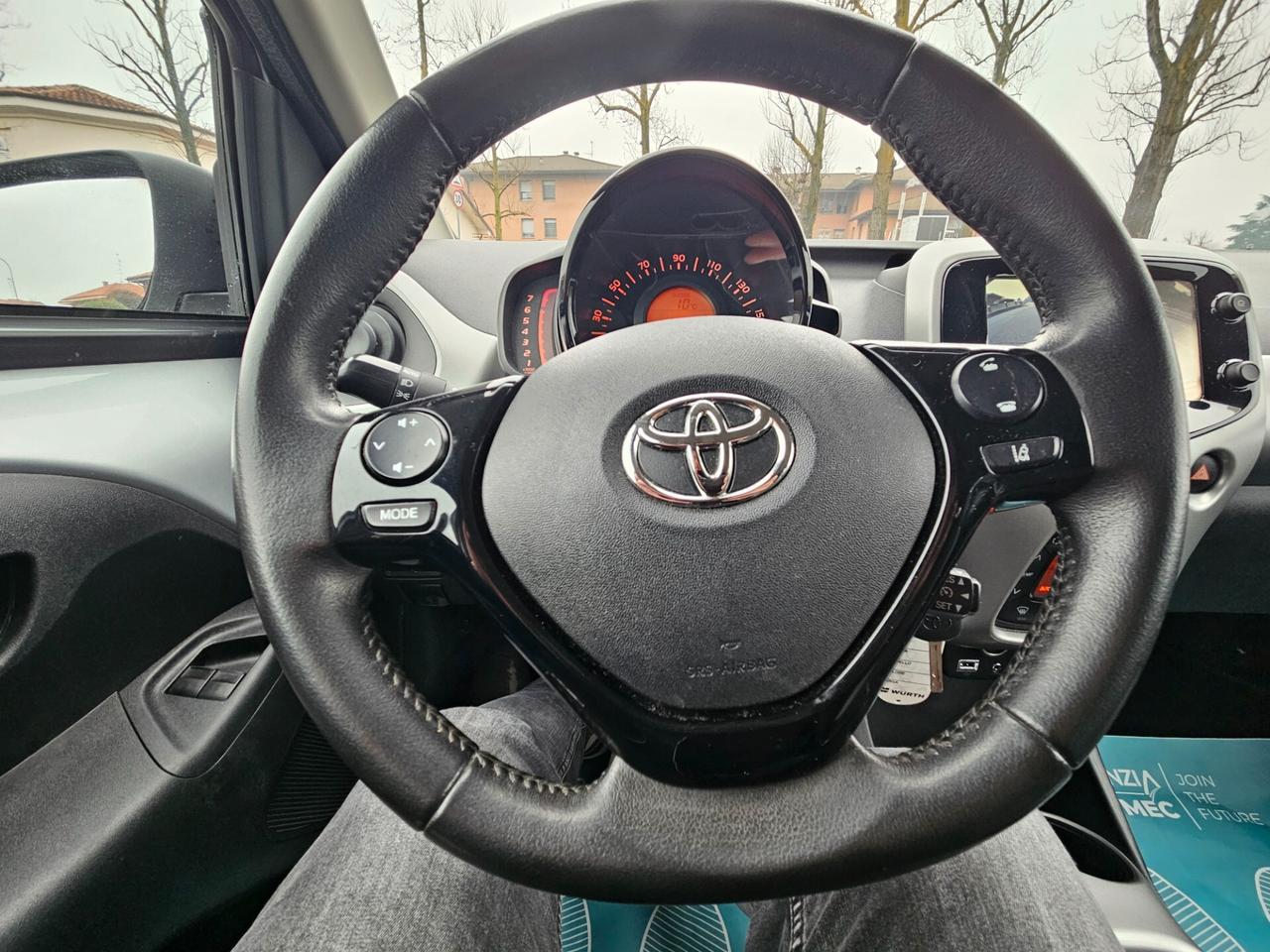 Toyota Aygo 1.0 VVT-i 69 CV 5P benzina e GPL casa madre