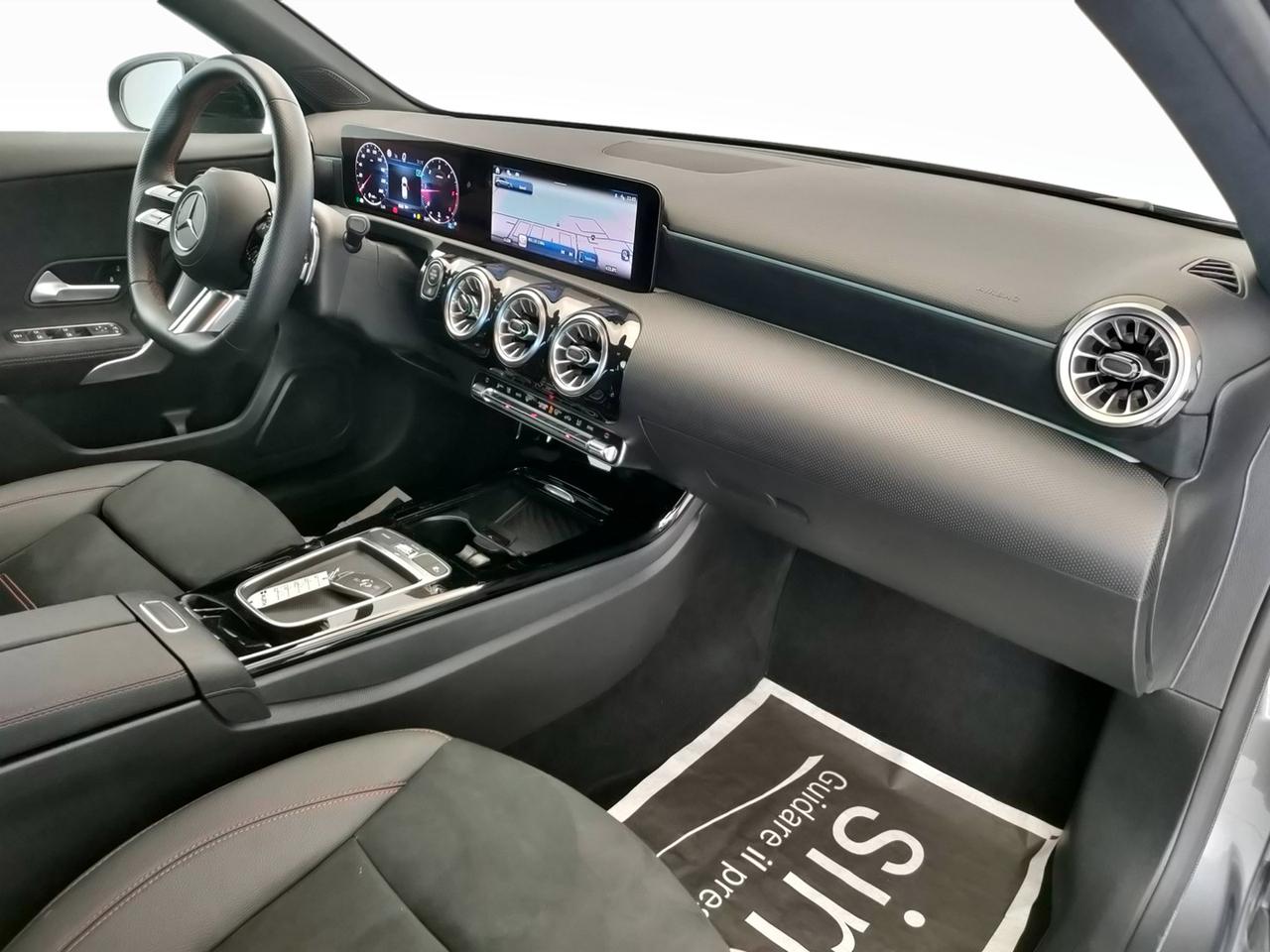 Mercedes-Benz Classe A - W177 2023 - A 180 d AMG Line Advanced Plus auto