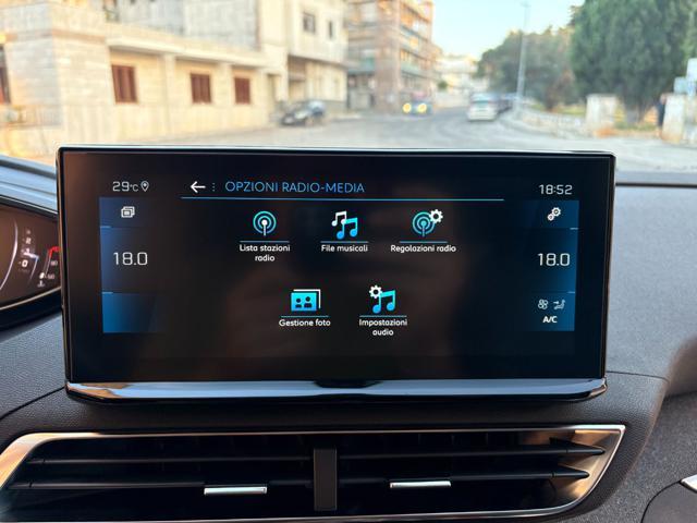 PEUGEOT 3008 1.5 BlueHDi 130 S&S EAT8 Allure Pack