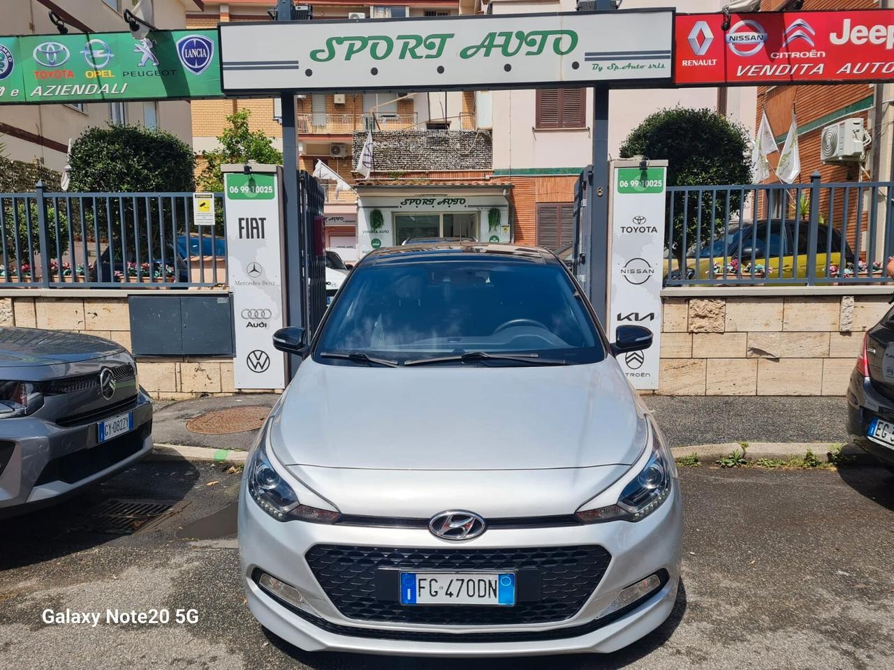 Hyundai i20 1.4 CRDi 5p. Active X-Possible tetto led