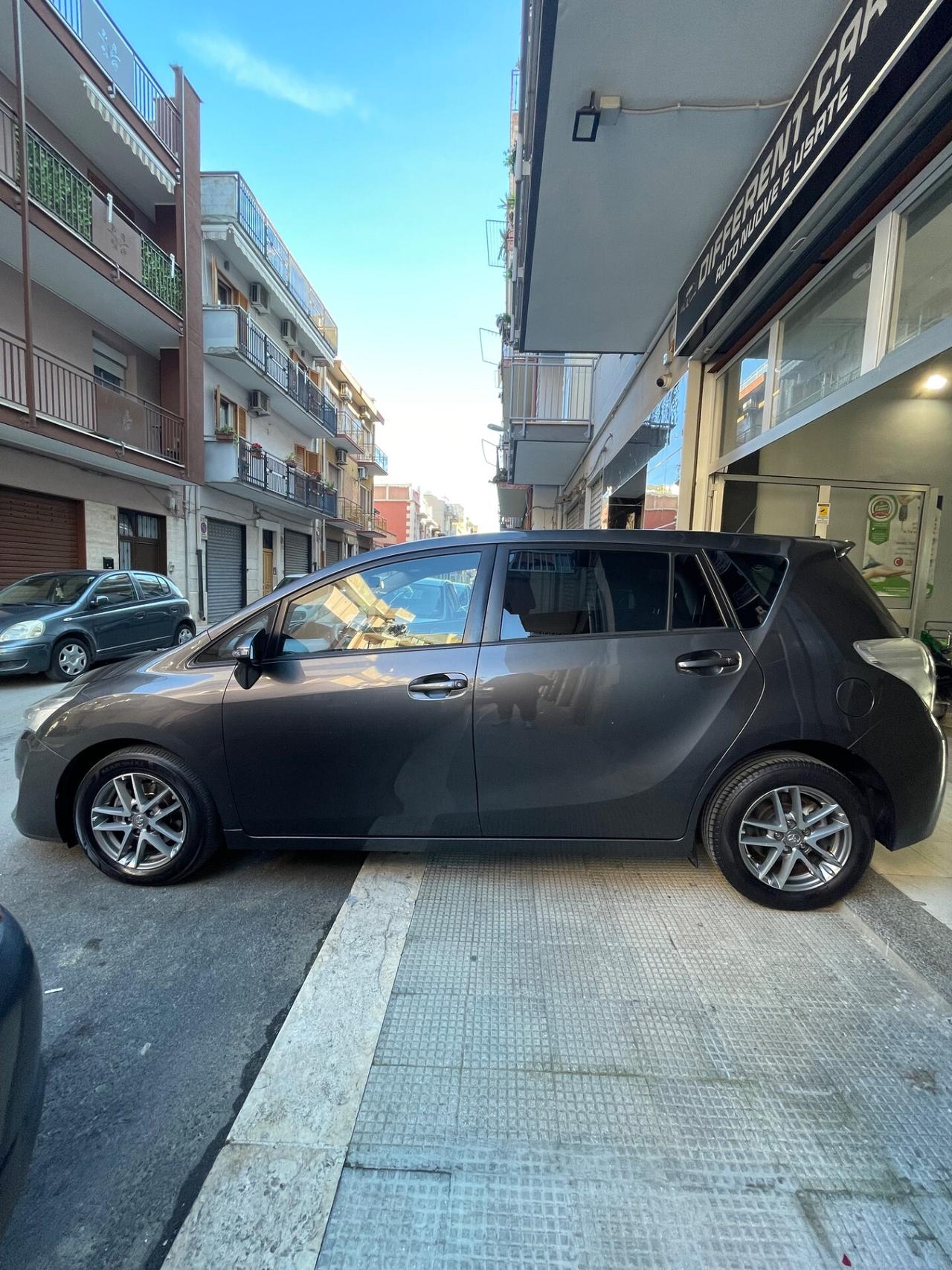 Toyota Verso 1.6 D-4D Style