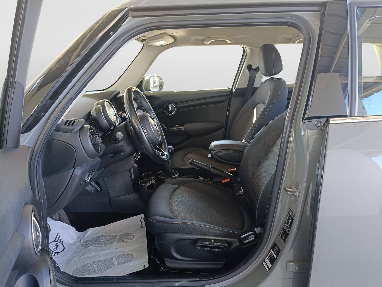 MINI Mini IV F55-F56 2014 - Mini 1.5 One D Boost 5p my18