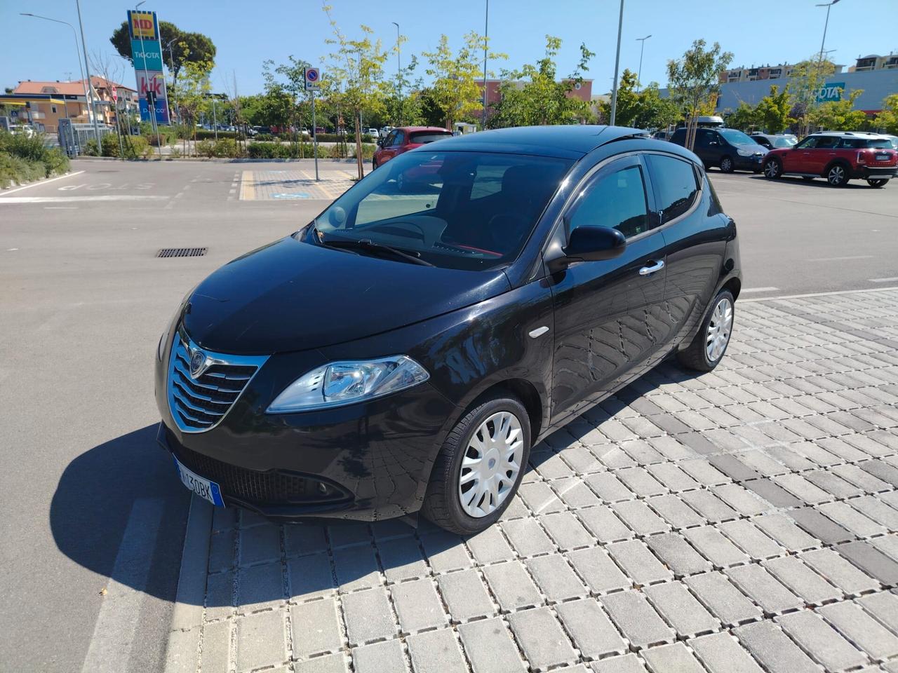 Lancia Ypsilon 1.3 MJT 16V 95 CV 5 porte S&S Elefantino