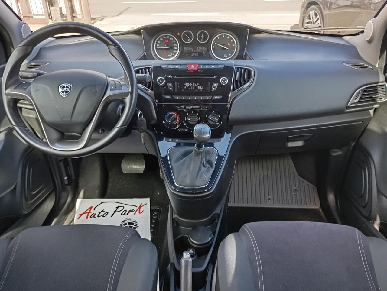 Lancia Ypsilon 5P 0.9 TwinAir 85CV Gold Aut.