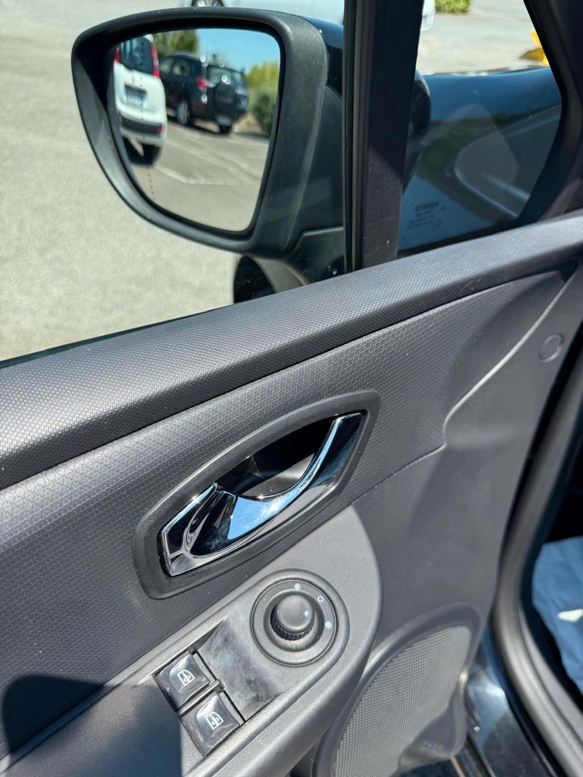 Renault Clio 1.5 DCI 75CV 5 PORTE 2014