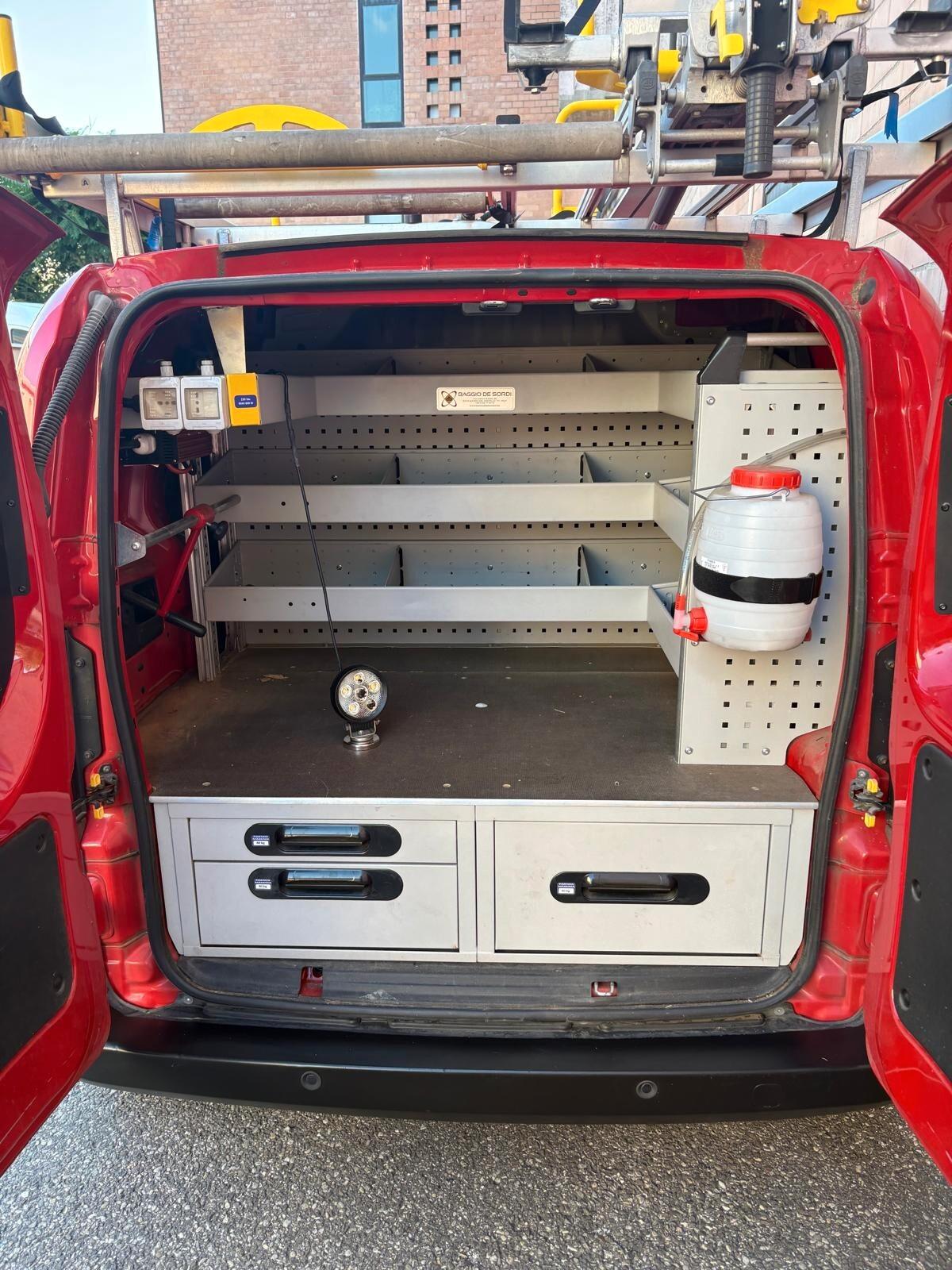 Fiat Fiorino 1.3 MJT 95CV Combinato Adventure