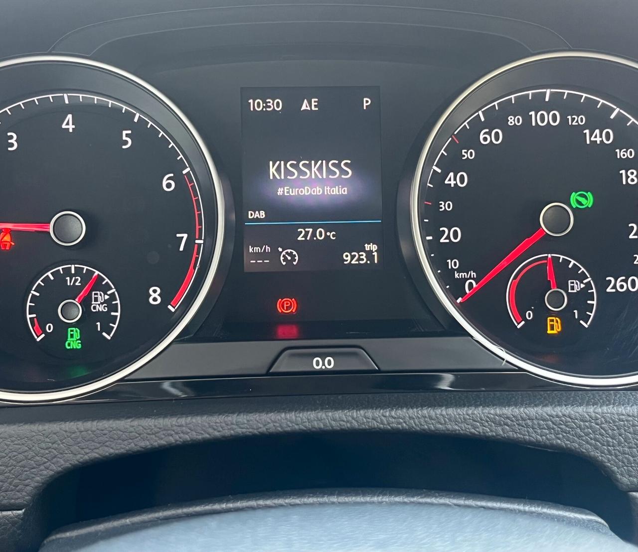 VOLKSWAGEN GOLF VII TGI METANO 130CV EXECUTIVE DSG NAVI ALCANTARA SENSORI DI PARCHEGGIO ANTERIORI POSTERIORI CERCHI IN LEGA OK NEOPATENTATI - CON € 25 percorrenza KM 460 - GARANZIA 12 MESI -