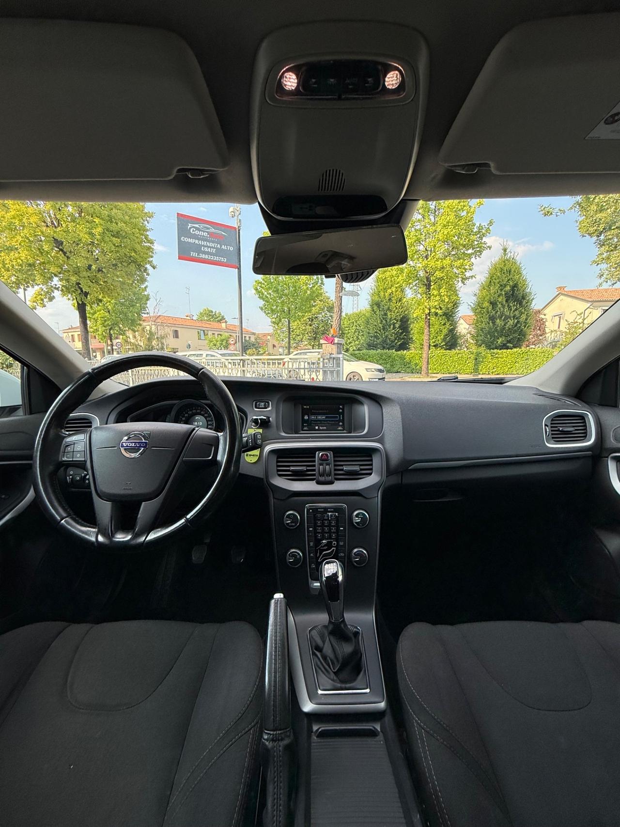 Volvo V40 D2 1.6 Summum